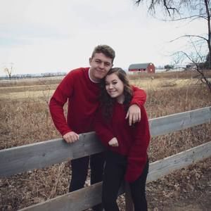 Meet your Posher, Deezy